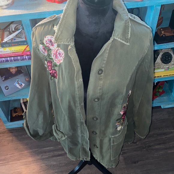 Floral Distressed Jacket - Picture 3 of 6